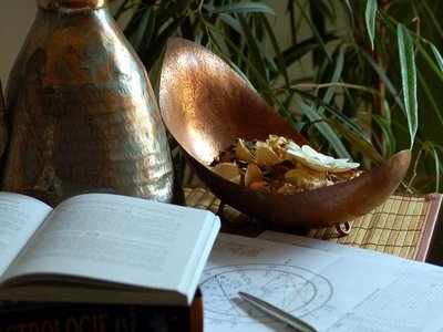Δέκα Θεοί: Ο κωδικός σχέσης σε οκτώ λέξεις